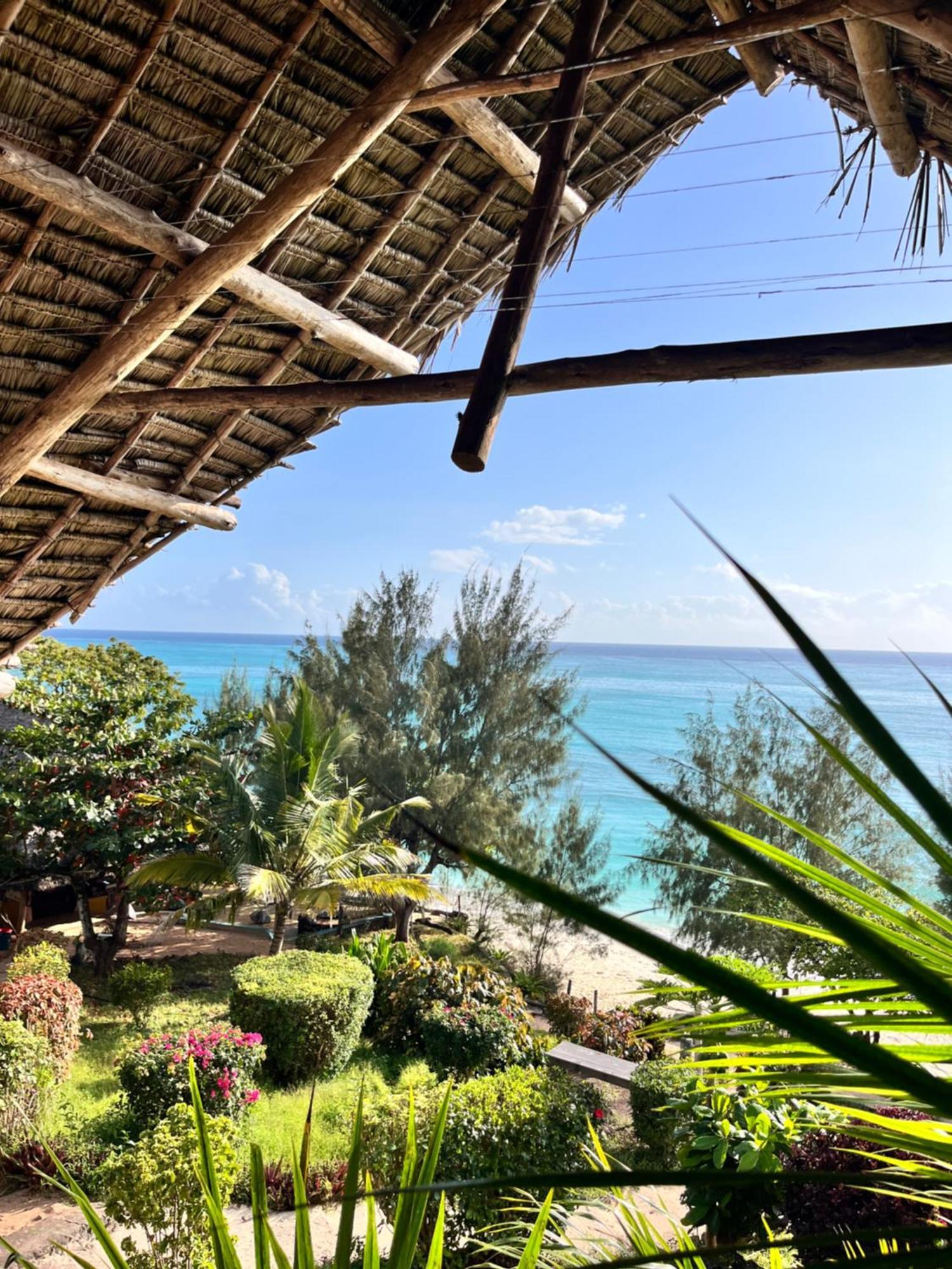 Sazani Beach Lodge And Tidal Lounge Nungwi Exterior photo